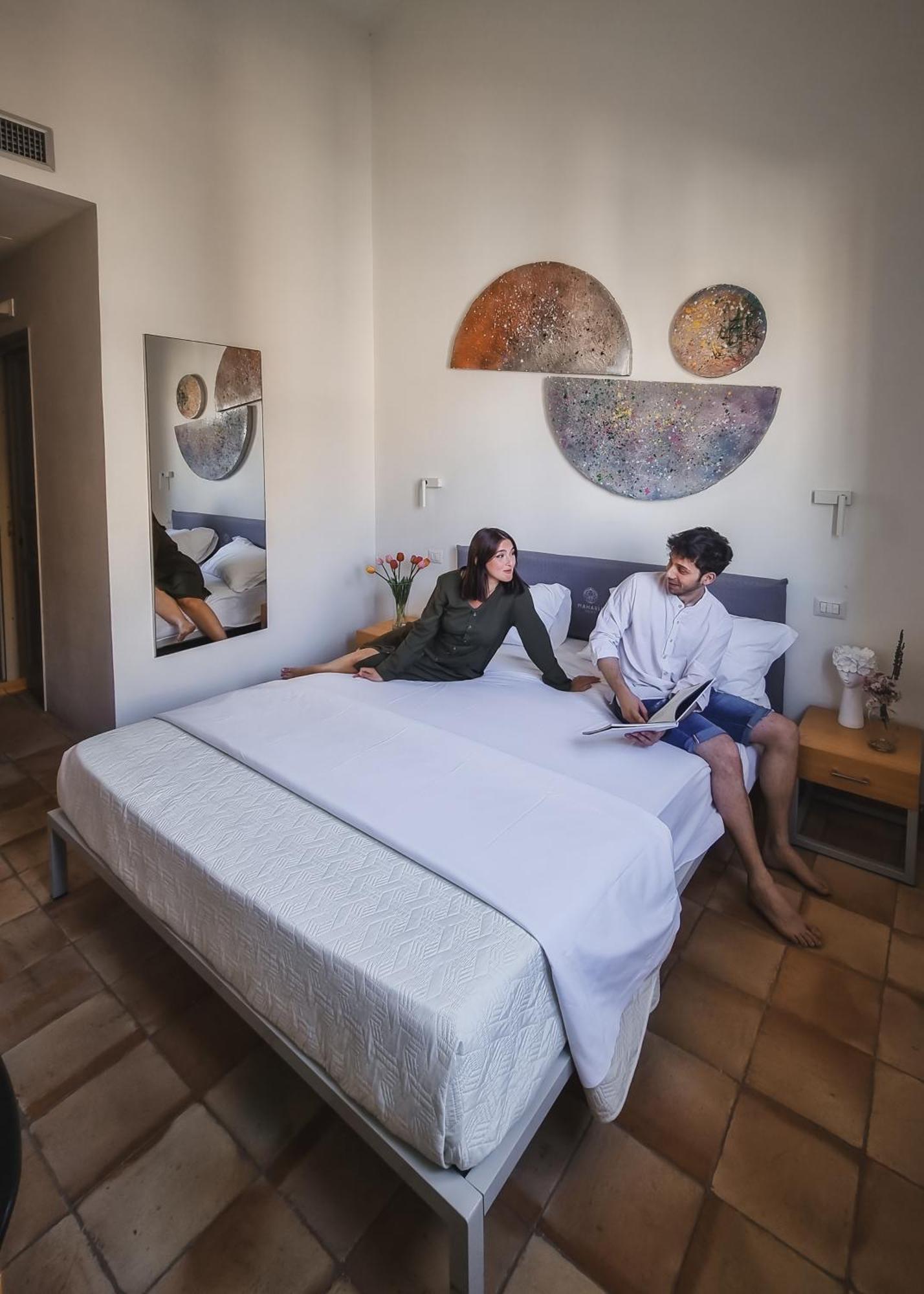 Maharia Bed & Wine Bed and Breakfast Menfi Exteriör bild